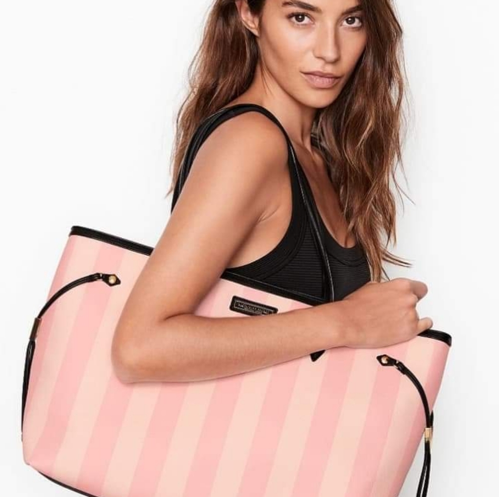 Nwt VS CARRYALL TOTE BAG